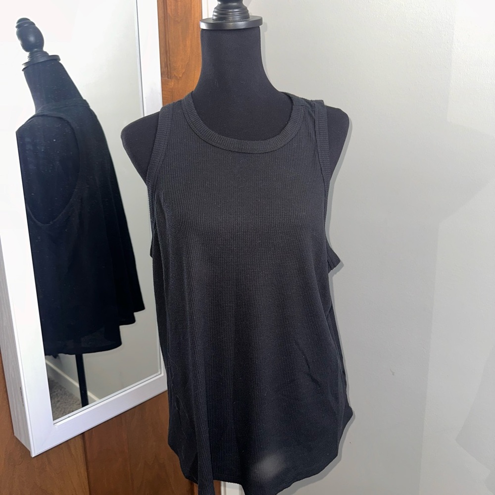 Elegant Black Ribbed Tank Top